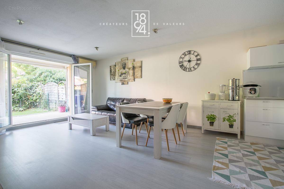 Appartement à MARSEILLE-13E
