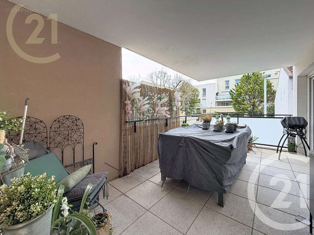 Appartement à SAINT-JEAN-DE-VEDAS