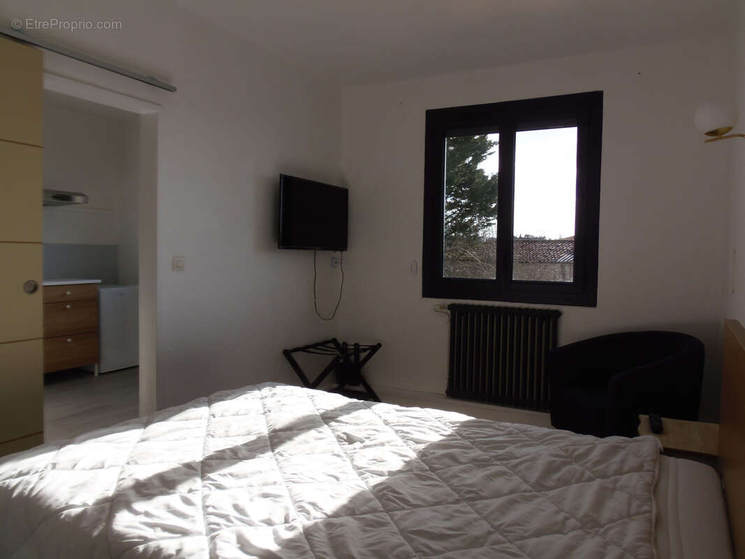 Maison à CHENAC-SAINT-SEURIN-D&#039;UZET