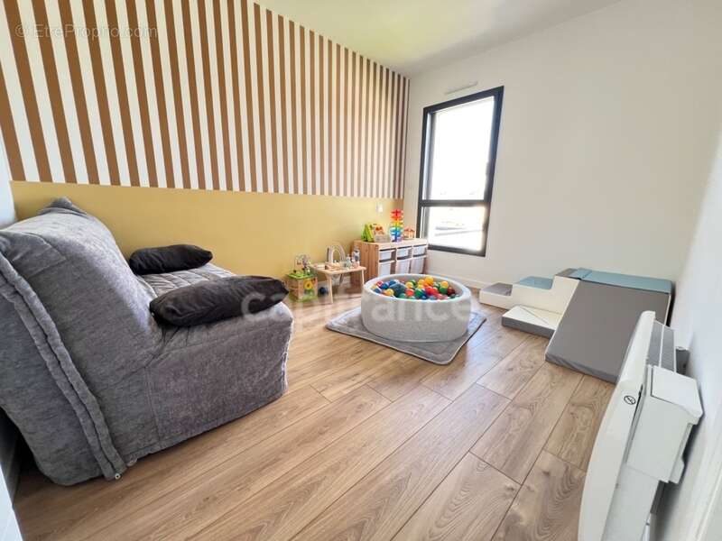EXCLUSIVITÉ – Élégante maison contemporaine aux prestations soignées, à deux pas du bourg de Pommeret - photo 19