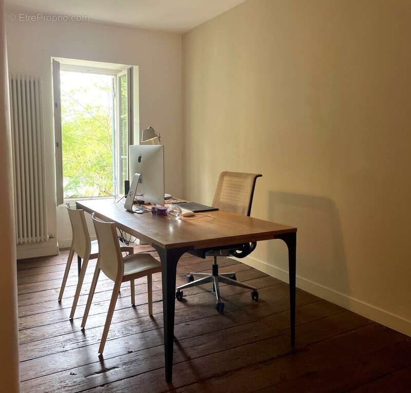 QUINSAC - belle maison de caractère en pierre de 160 m² avec vue exceptionnelle sur la rivière - photo 6