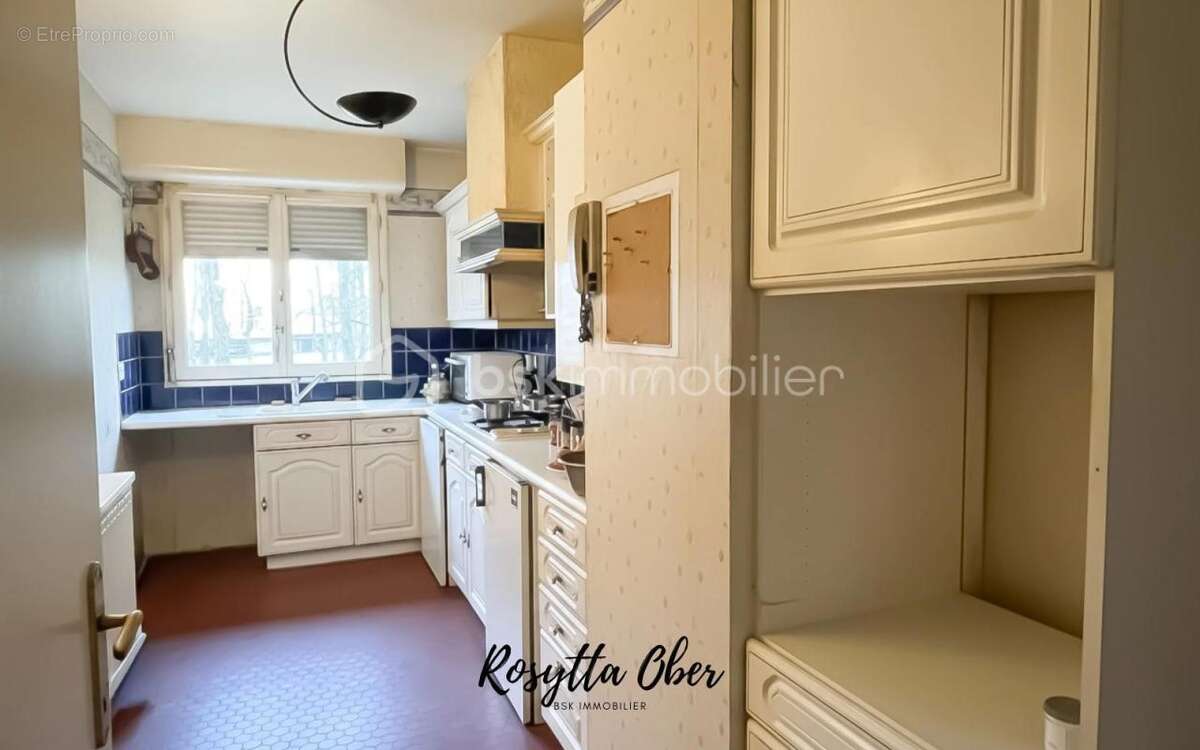 Appartement à EZANVILLE