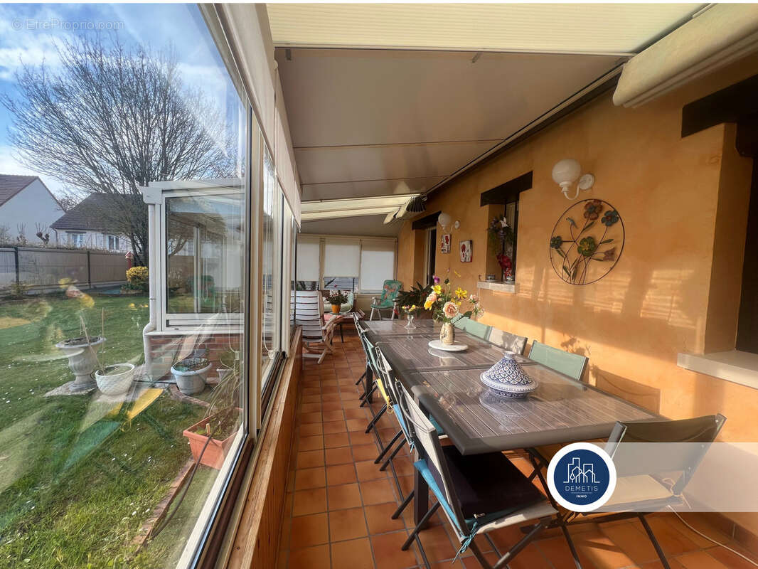 Maison à PRUILLE-LE-CHETIF