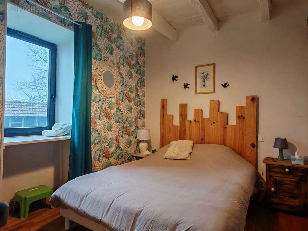 CH1 gîte - Maison à EXCIDEUIL