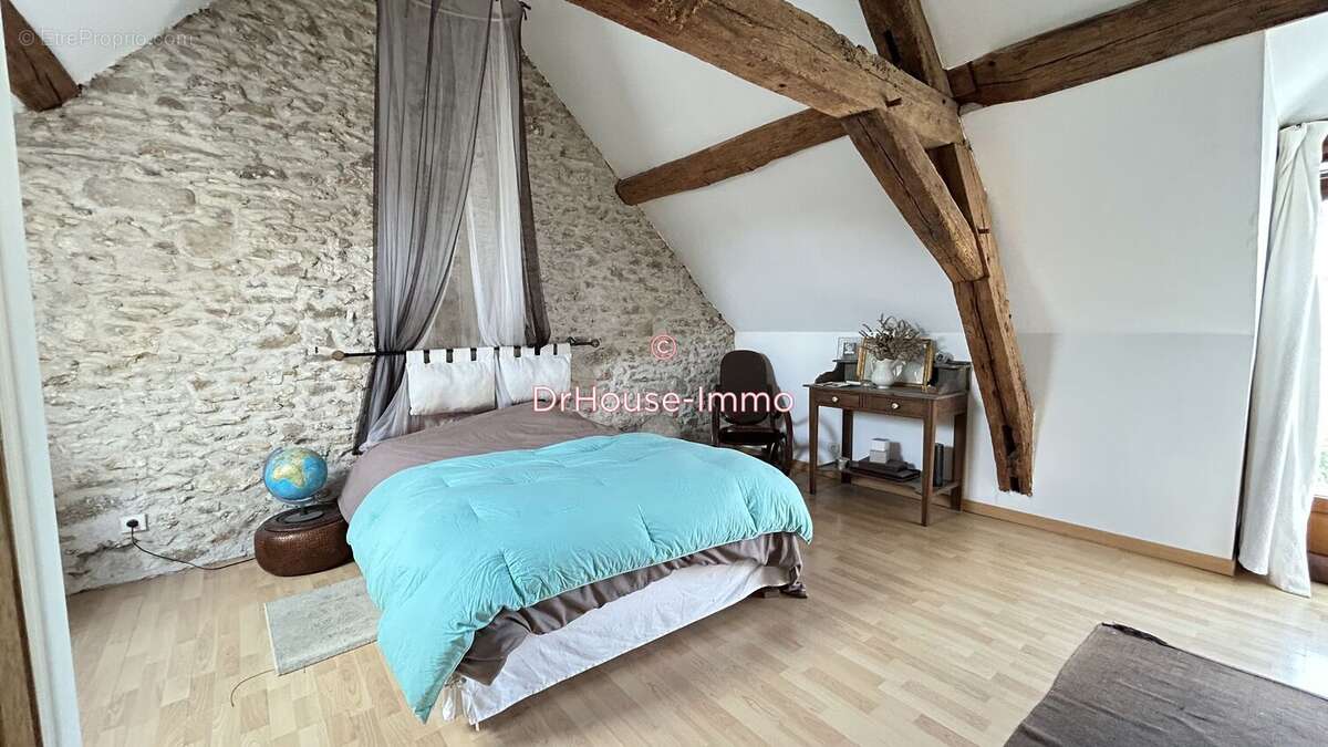 Maison à LA CHAPELLE-GAUTHIER