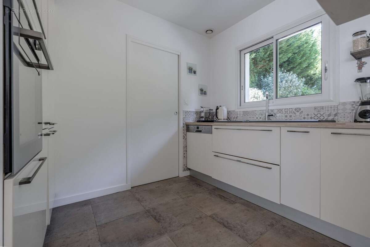 Maison 156 m² à Noyalo  - photo 3