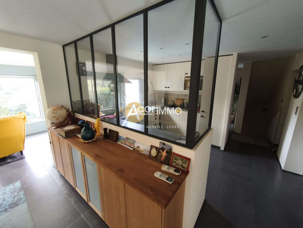 La seyne sur mer - fabregas - villa t7 + double garage - photo 10