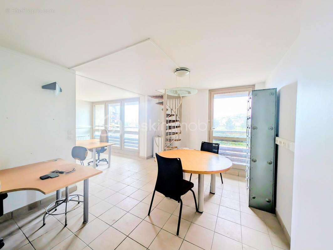 Commerce à DEAUVILLE