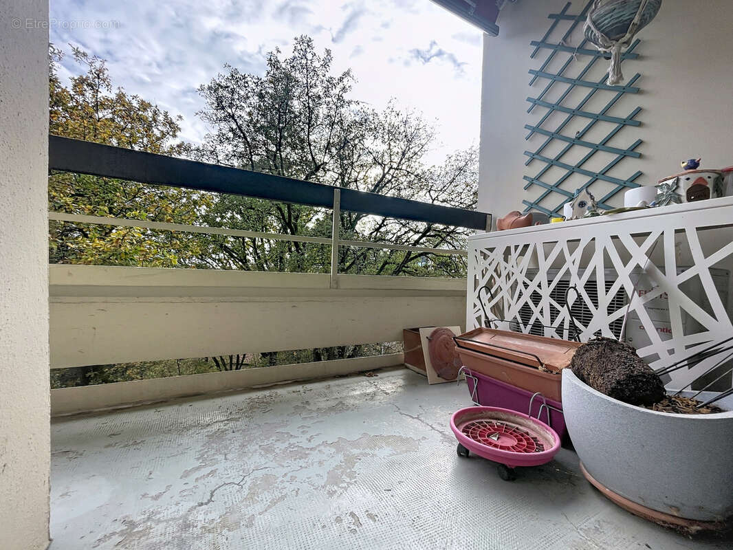 Appartement à SAINT-GENIS-LAVAL