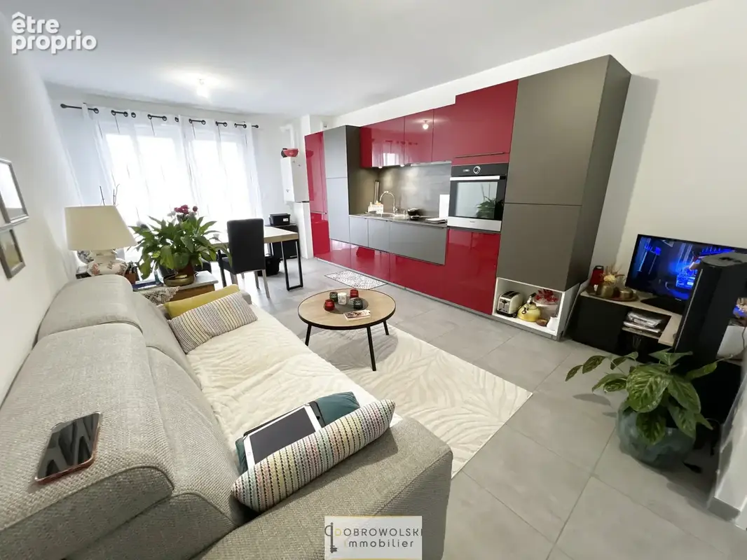 Appartement à SAINT-LAURENT-DE-MURE