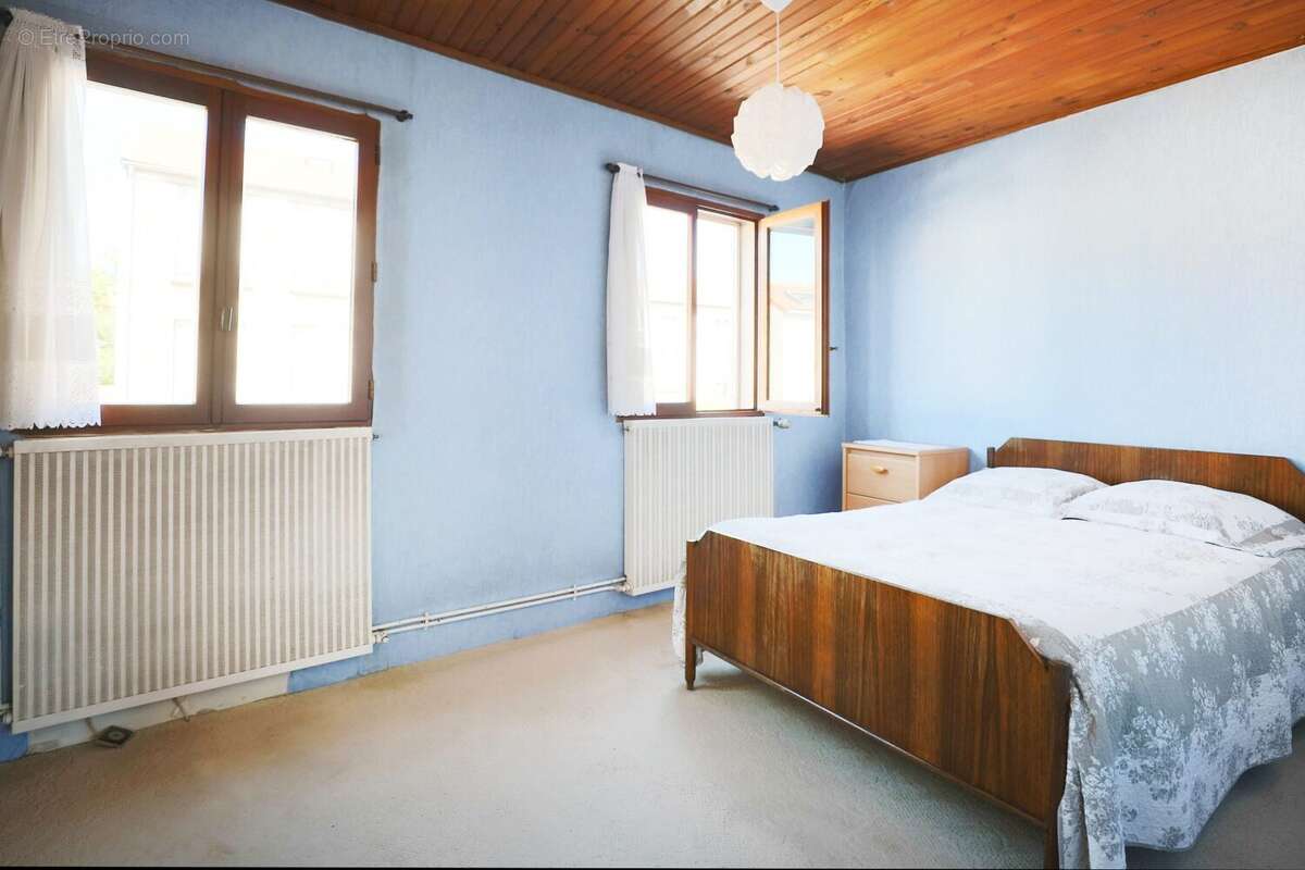 Maison à MONTREUIL