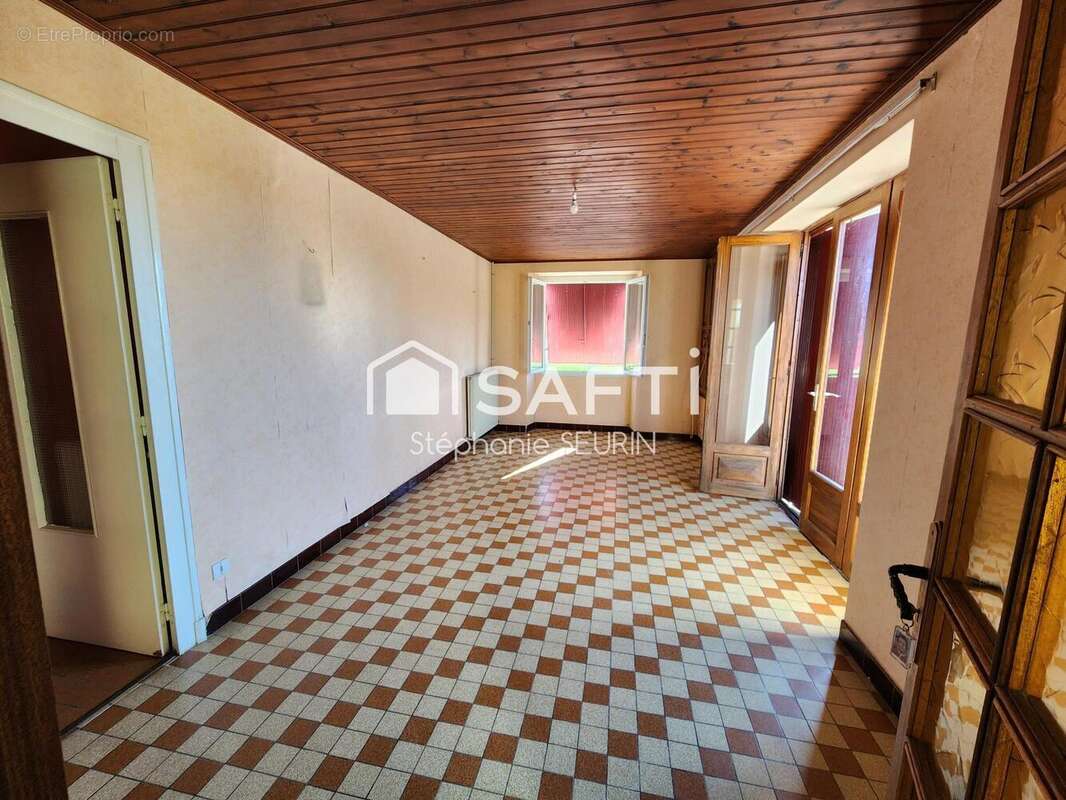 Photo 8 - Maison à MONTLIEU-LA-GARDE