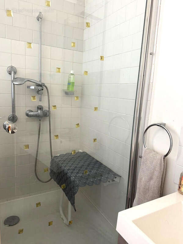 sdb - Appartement à AUCH