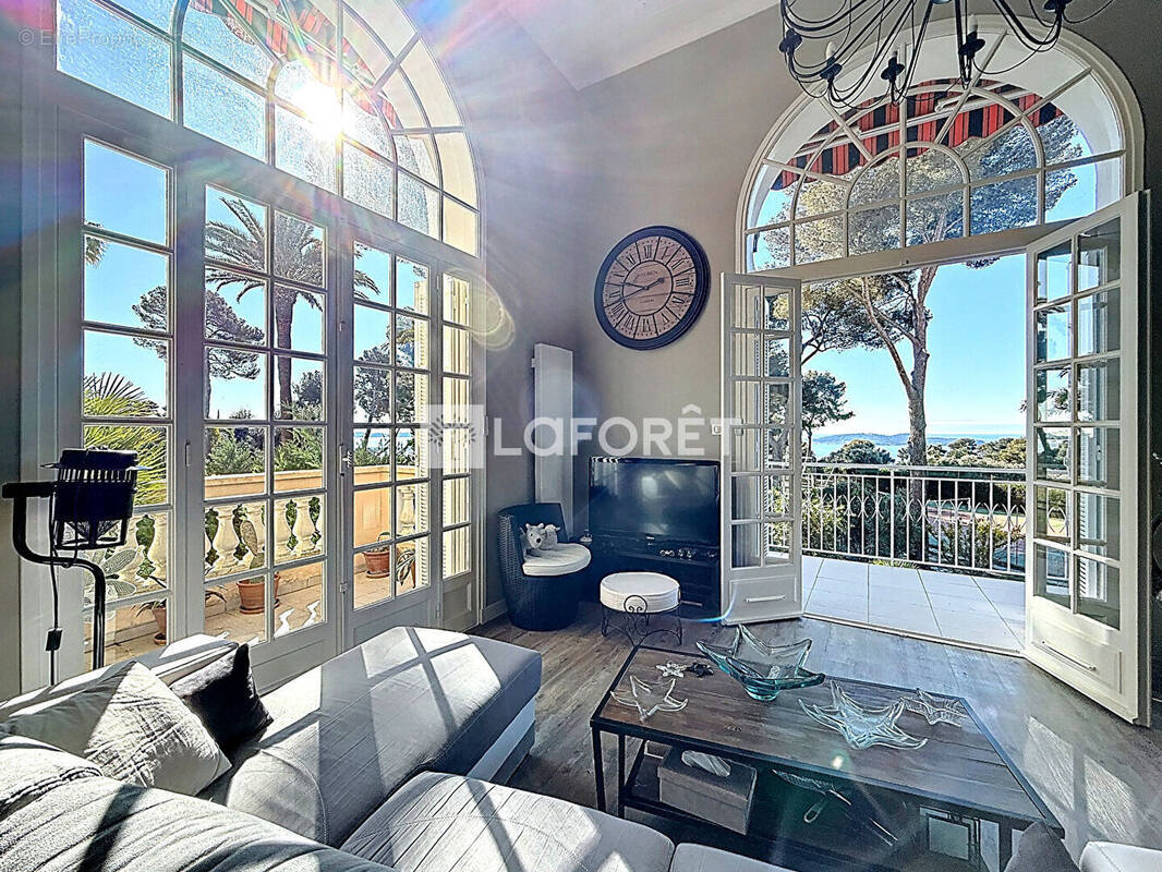 Appartement à HYERES