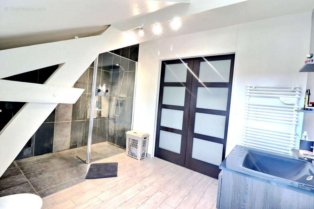 Maison à AUGER-SAINT-VINCENT