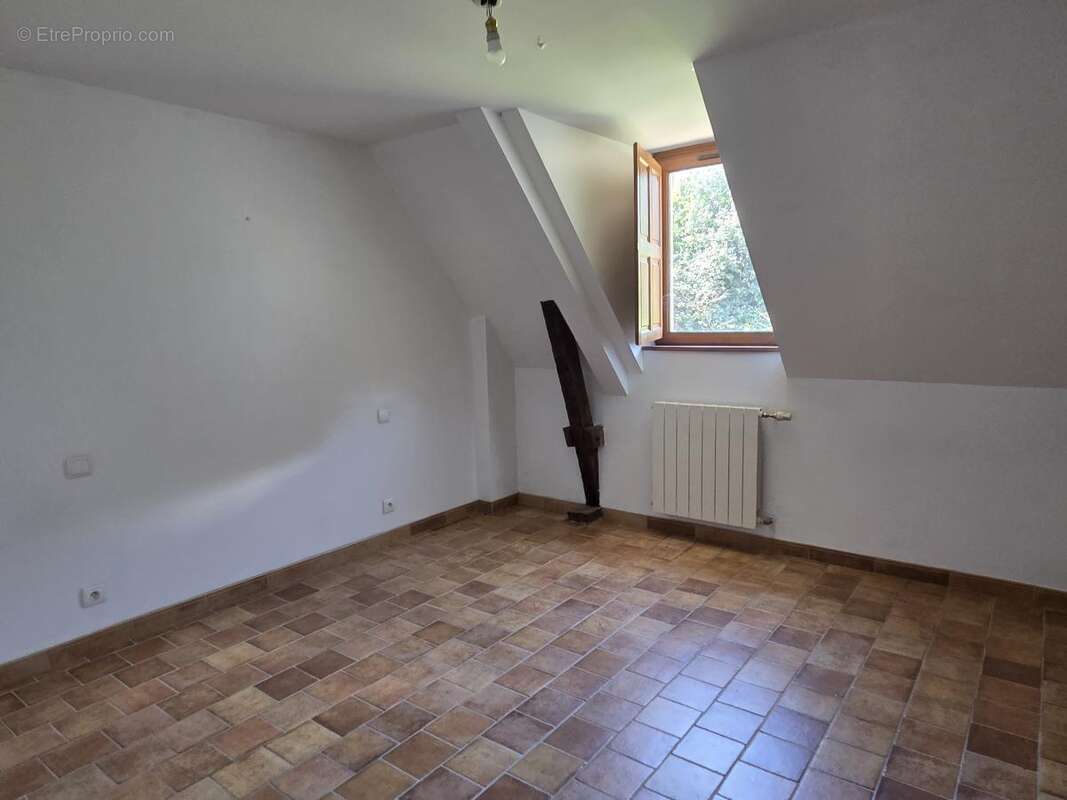 Maison à MARIGNE-PEUTON