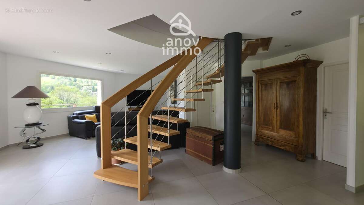 Maison à SAINT-MARTIN-LE-VINOUX