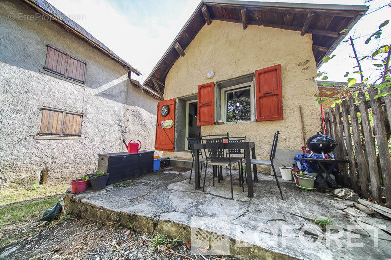 Maison à CHATEAUROUX-LES-ALPES