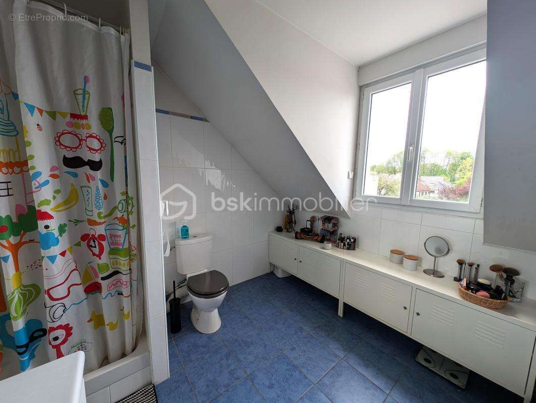 Maison à CHAMPS-SUR-MARNE