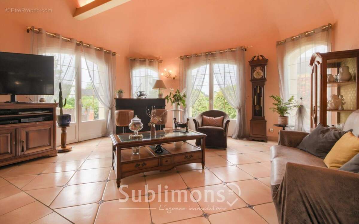 Maison à LOCMINE