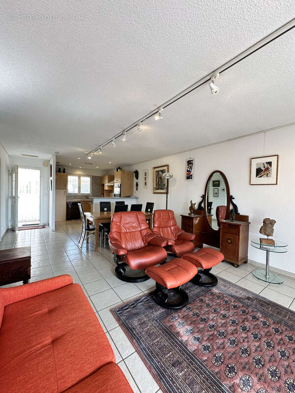 Maison à SAINT-CYPRIEN