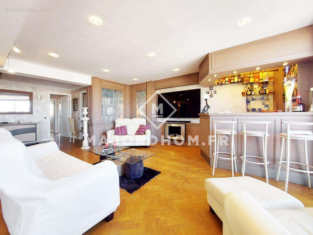 Appartement à MARSEILLE-6E