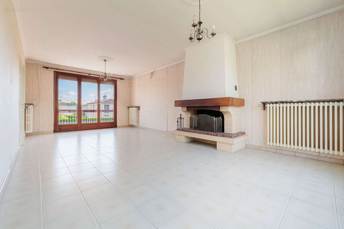 Maison à VILLENEUVE-TOLOSANE