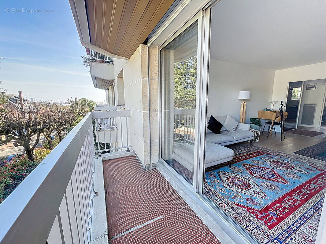 Appartement à SURESNES
