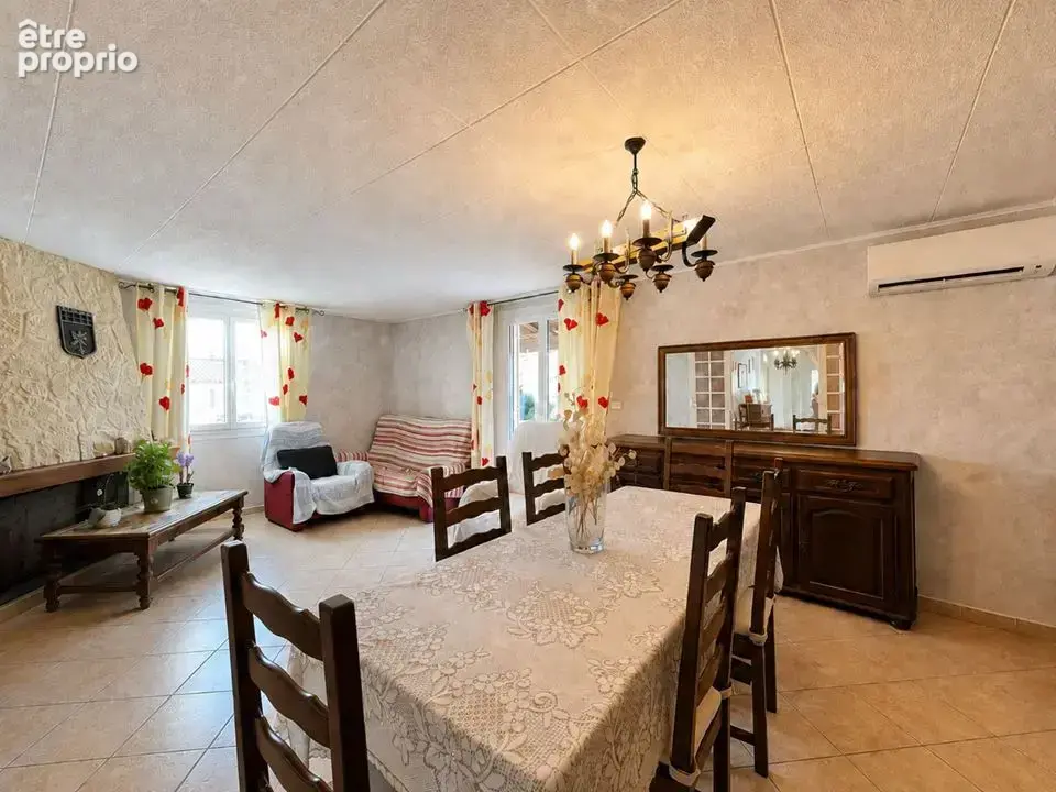 Maison 109 m² à Regusse  - photo 4