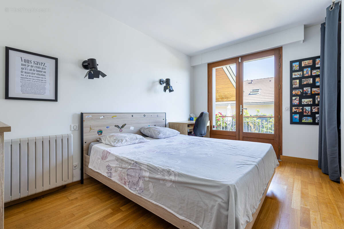 Maison à POISY