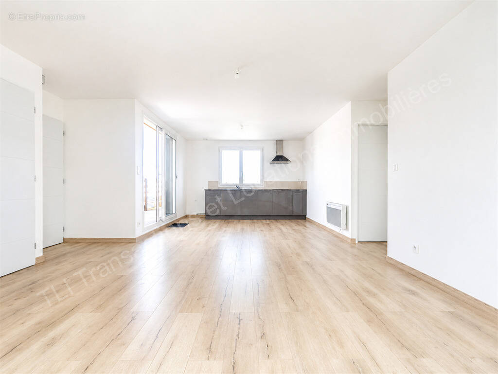 Appartement T3 avec terrasse et jardin privatif - photo 1