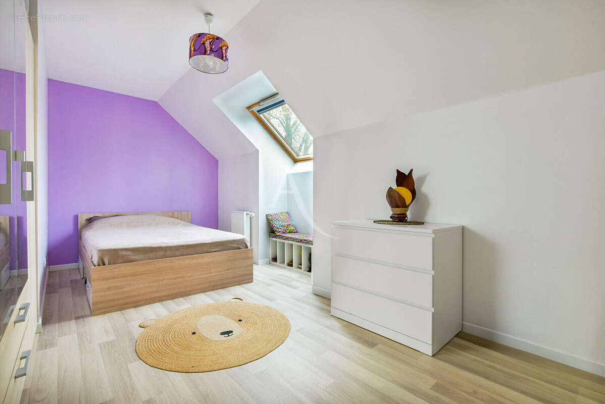 Maison à EVRY-GREGY-SUR-YERRE