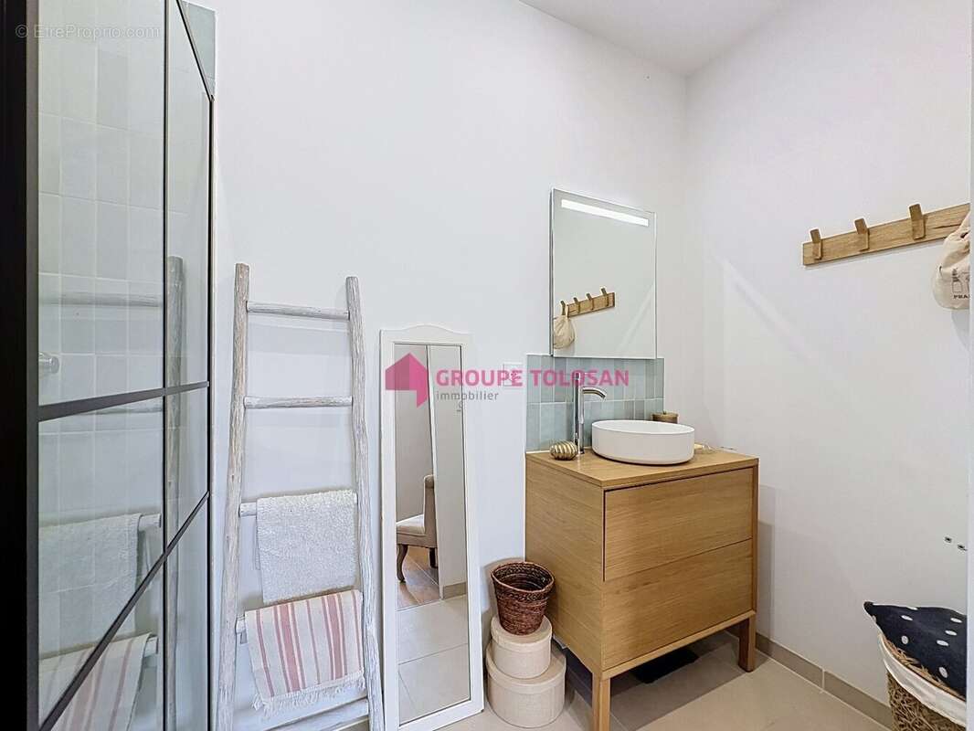 Maison 100 m² à Bourg-Saint-Bernard  - photo 9