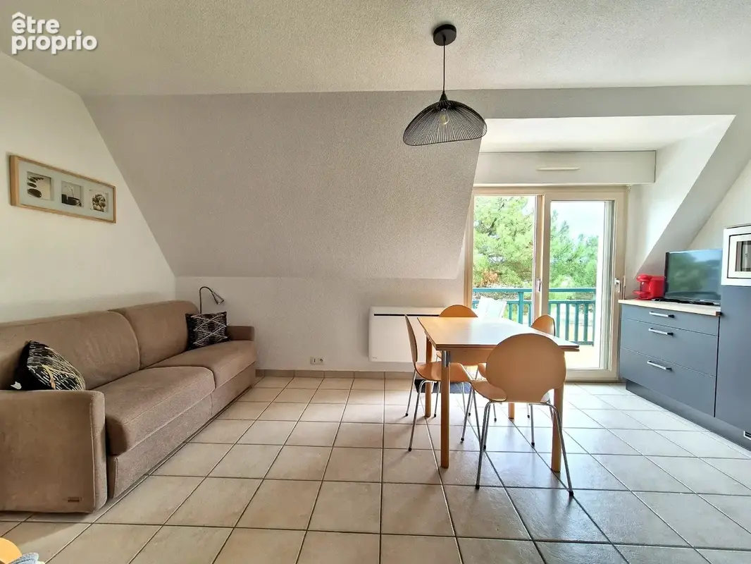 Duplex avec terrasse en dernier étage à quelques pas de la plage Bonne Source - photo 3