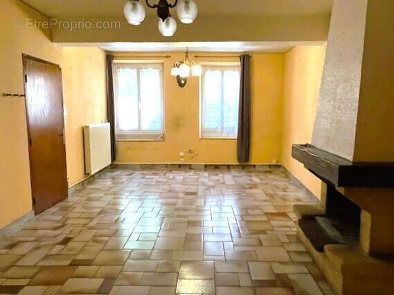A vendre maison de ville a etage cour cave    limoux - photo 3