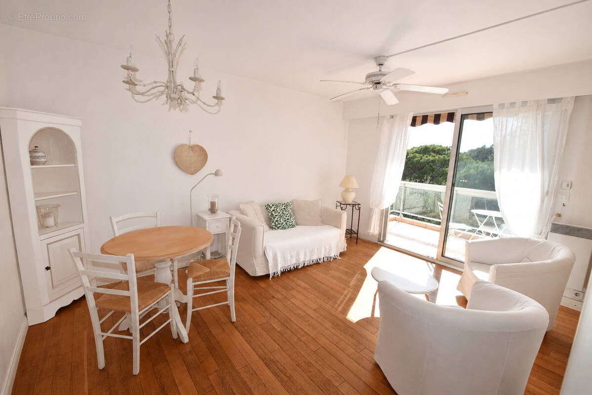 Appartement à SAINT-RAPHAEL