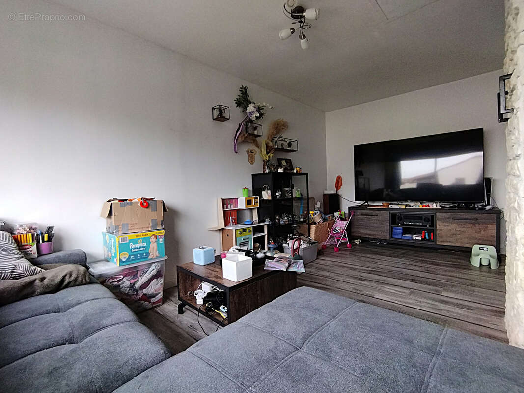 Maison à SAINTE-FLORENCE