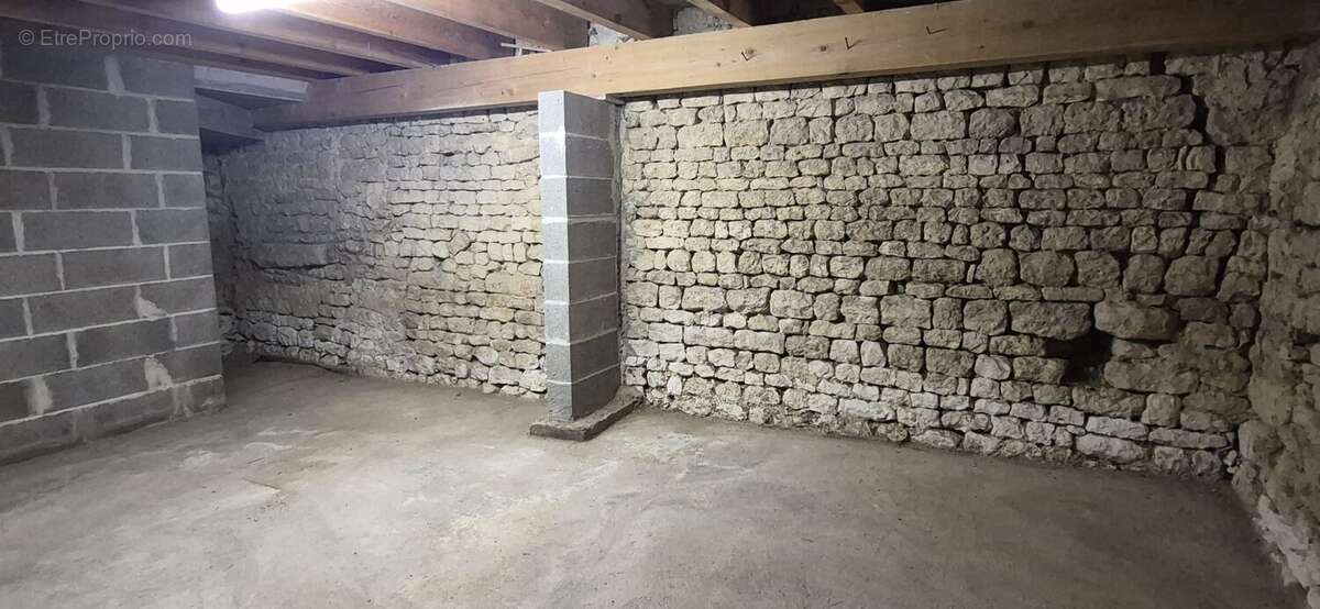 Maison 140 m² à Nere  - photo 5