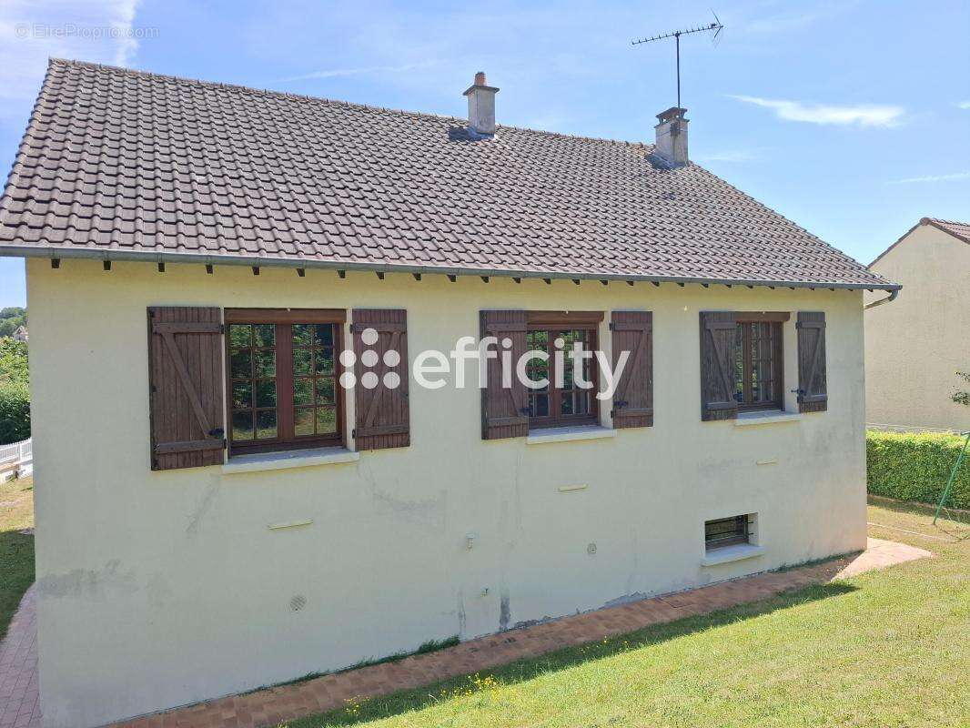 Maison 97 m² à Nogent-Le-Rotrou  - photo 2