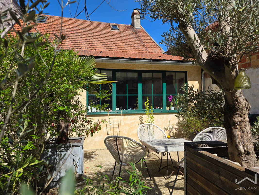 Maison à EPONE