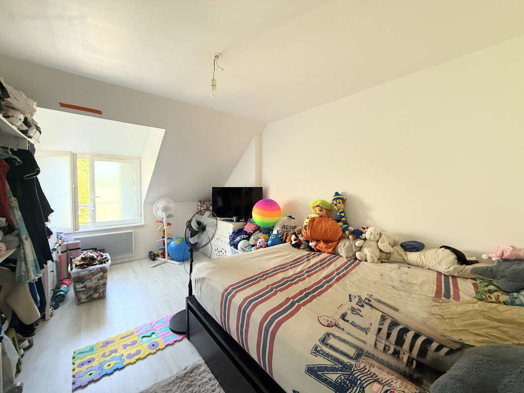 Immeuble comprenant trois logements. - photo 6