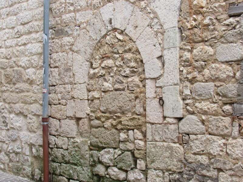 Maison à CASTELNAU-DE-MONTMIRAL