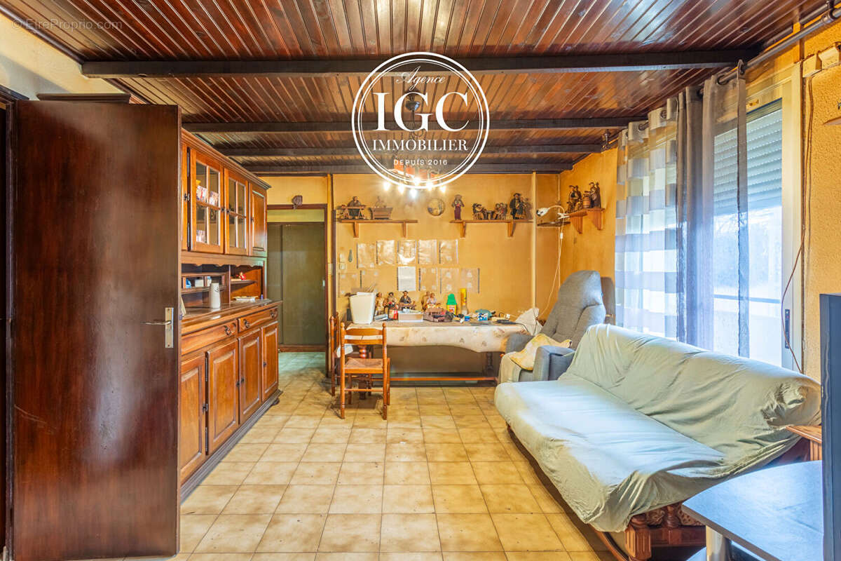 Maison à CHATEAUNEUF-LES-MARTIGUES