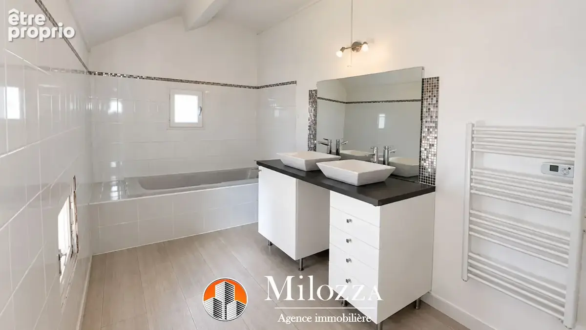 Vaulx-Milieu - Maison 161 m², 4 chambres, terrasse et sous-sol - photo 10