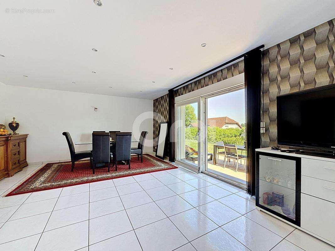 À vendre - Maison Familiale de 253m² avec appartement indépendant - 618 000€ FAI - photo 27
