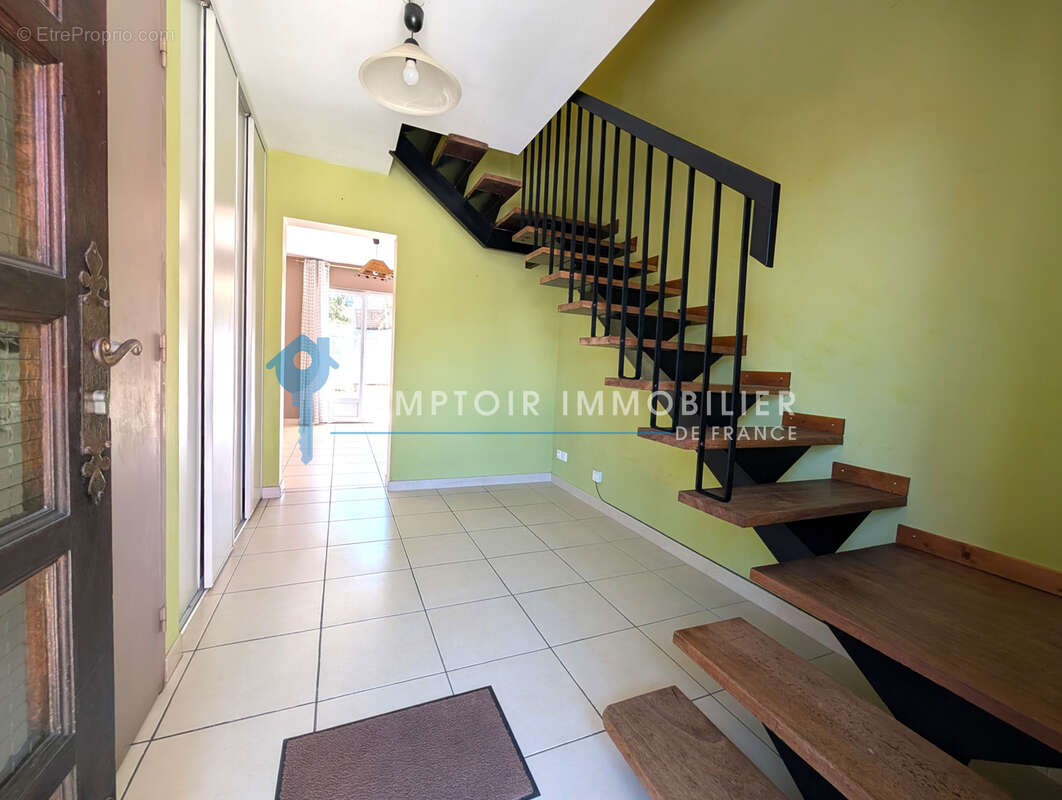 Dépt Hérault (34) - JACOU  à vendre maison climatisée de 85m2 en R+1 avec jardin et cabanon sur parcelle de 18 - photo 9