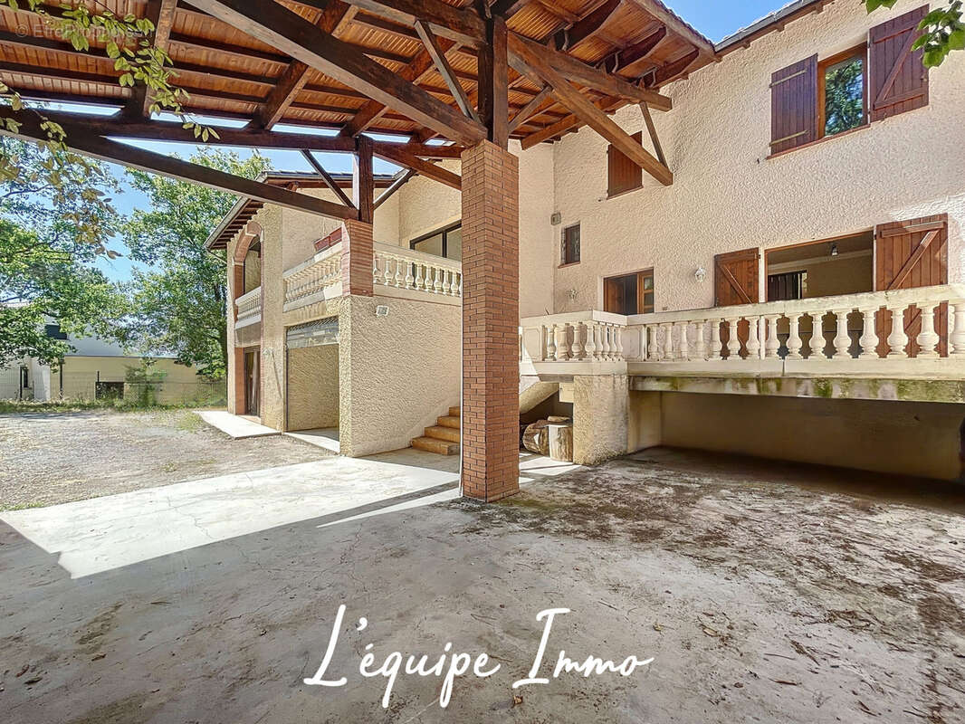 Maison à MENVILLE