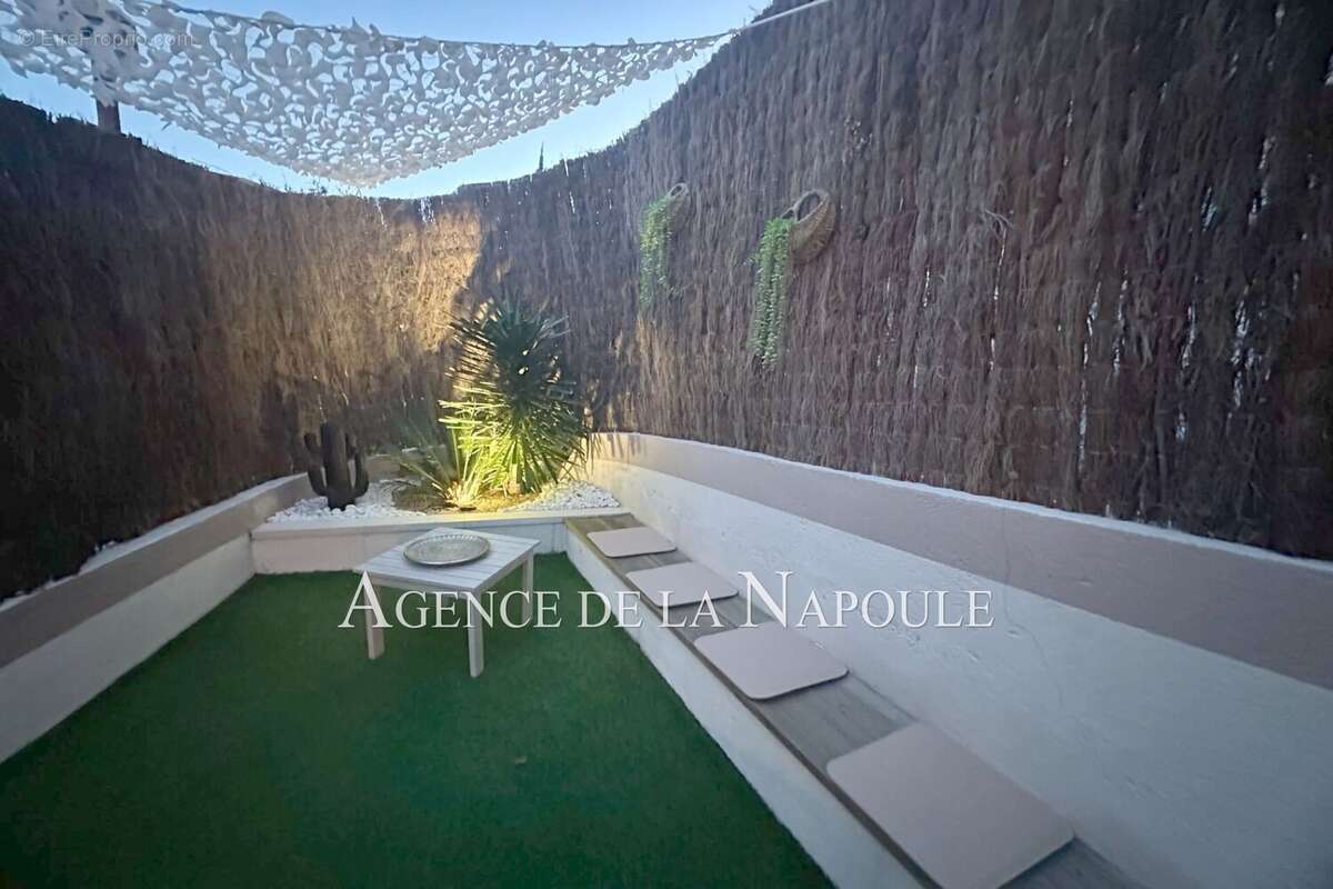 Maison à MANDELIEU-LA-NAPOULE