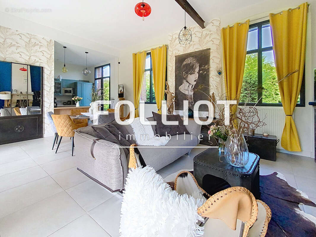 Maison à SAINT-MARTIN-DES-BESACES