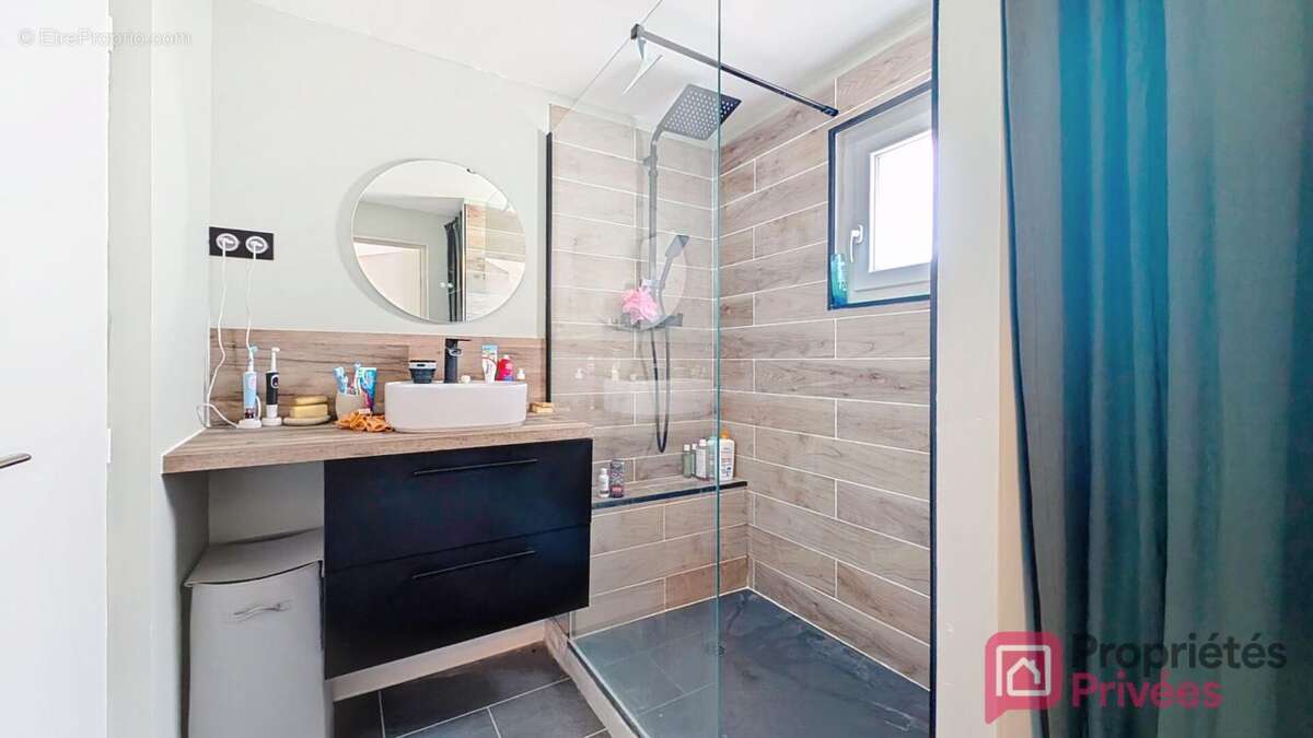 Maison Istres 4 pièce(s) 92 m2 - photo 11